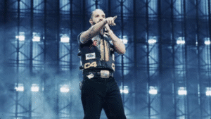 Drake Iceman Mode at Wireless 2025, Crowns London King of Hip-Hop Wireless Festival 2025 Kendrick Lamar Lebron James